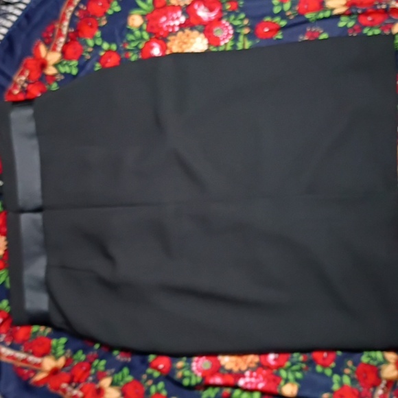 SHANI Black Skirt with Embellishments - Picture 8 of 8